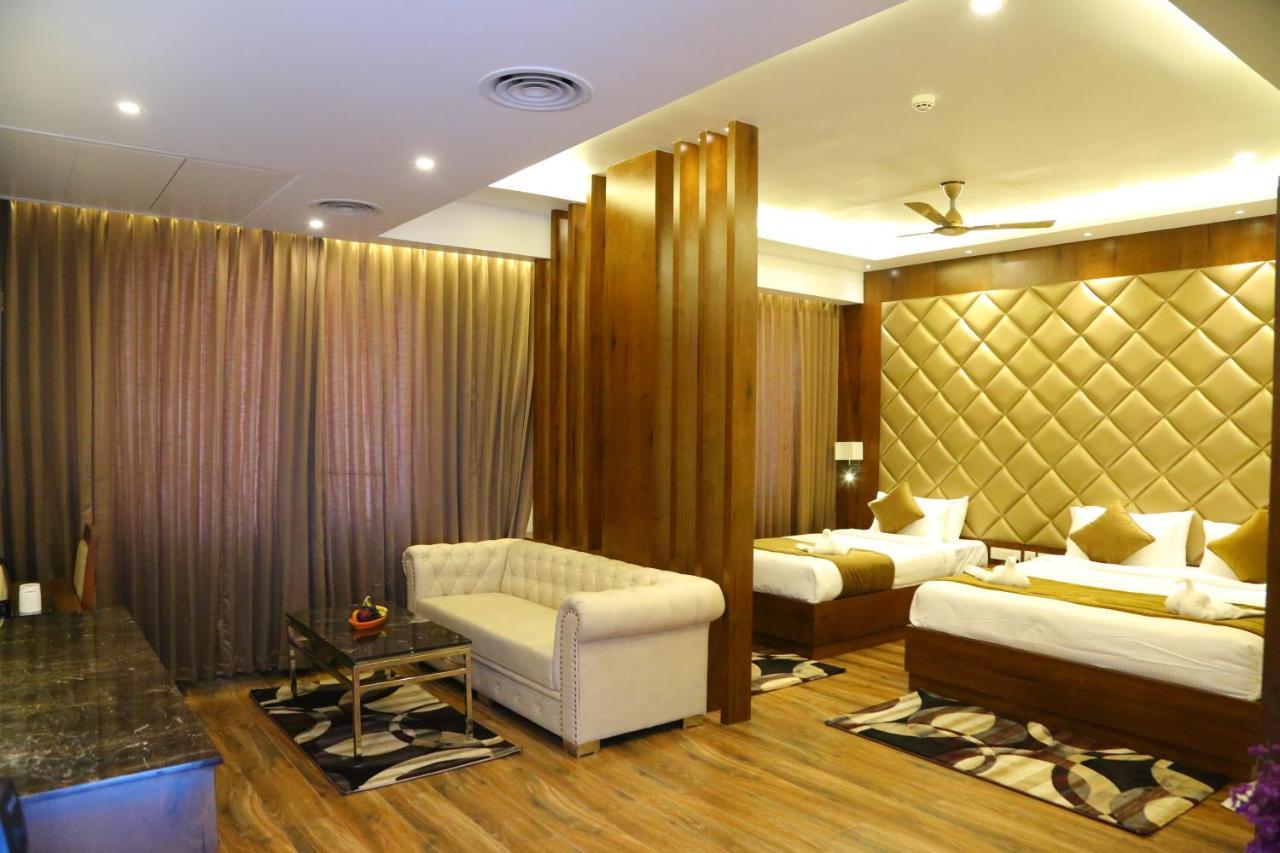 Hotel Vsr Grand Madanapalle Exterior foto